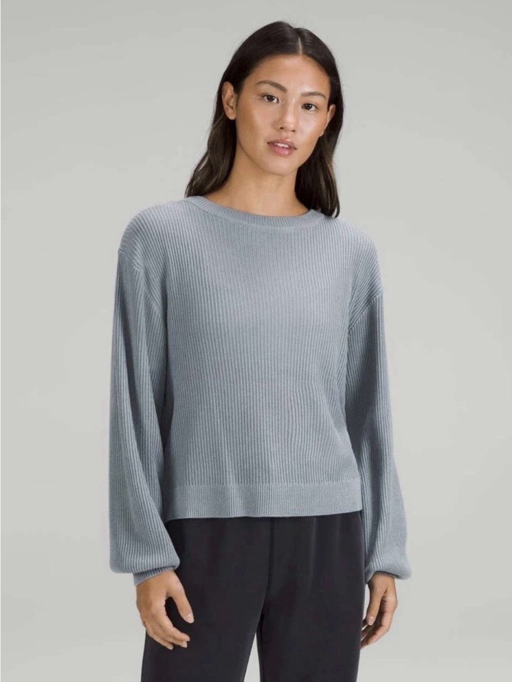 Lululemon Women’s Reversible Crossover Knit Sweater In Chambray Size 4 W3EQNS